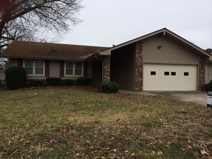 Foto principal - 2828 E Eastwood St