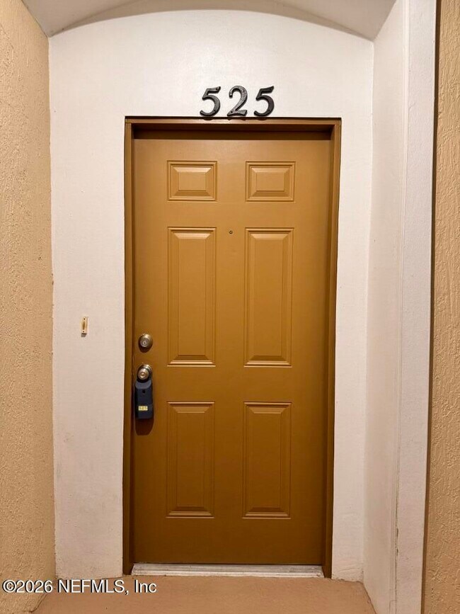 Foto del edificio - 13364 Beach Blvd