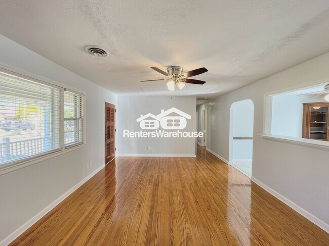 Foto del edificio - 712 Woodstock Rd