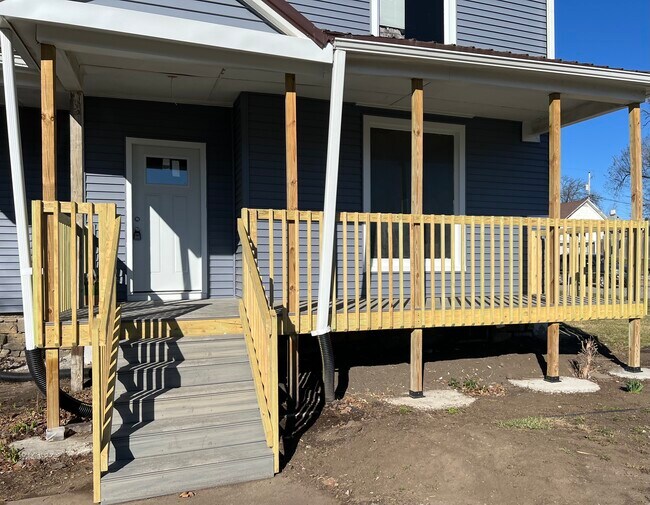 Foto del edificio - 312 N 1st Ave