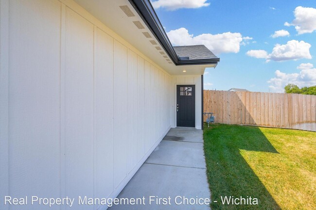 Building Photo - 3 br, 2 bath House - 3421 W 45th ST S
