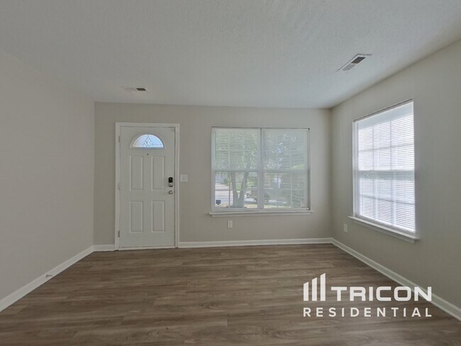 Building Photo - 6826 Squirrels Foot Ct