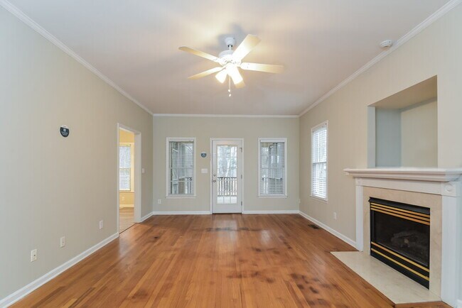 Building Photo - 1204 Cleason Ct