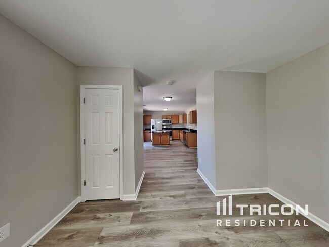 Building Photo - 239 Eagle Pointe Drive Chapin SC