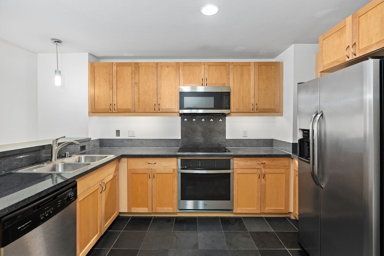 Primary Photo - Metrome - Ground floor with patio - 1 bedr...