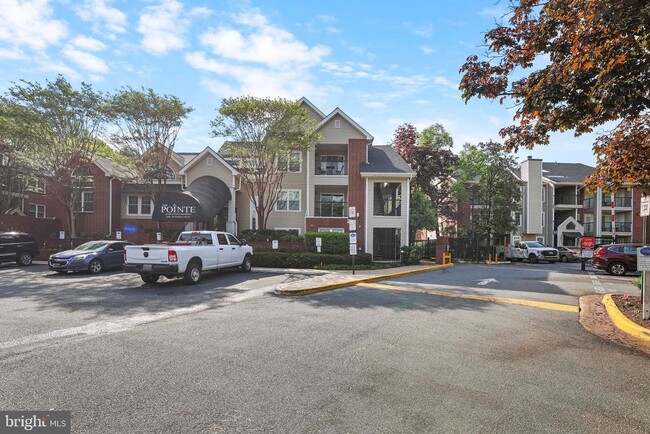 Building Photo - 3313 Wyndham Cir