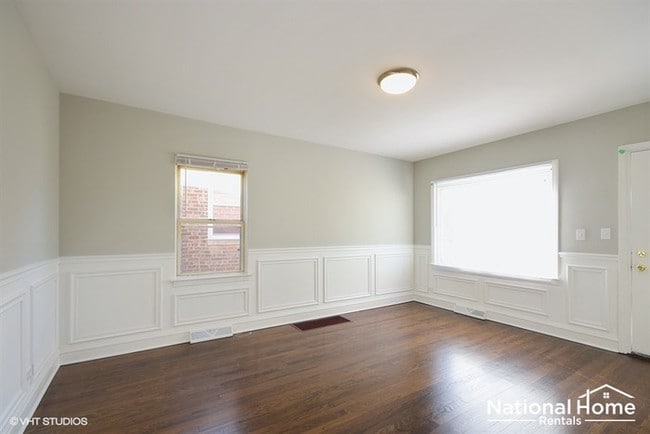 Building Photo - 18101 Wildwood Ave