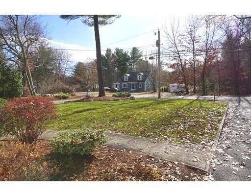 Foto del edificio - 271 Forge Village Rd