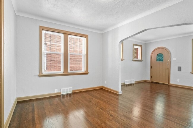 Building Photo - 4934 Potomac St