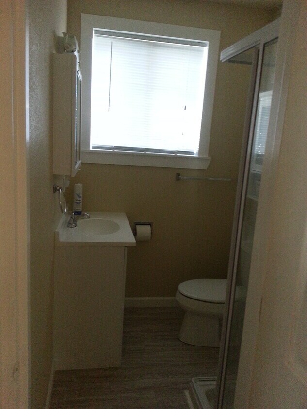 Bathroom - 2143 Galindo St