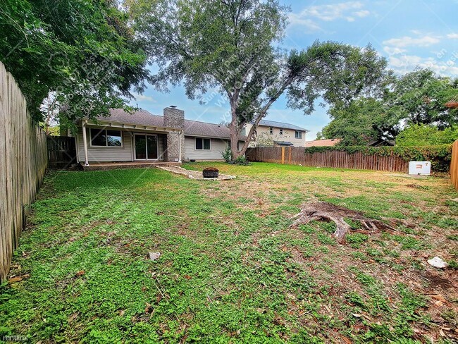 Building Photo - 4 br, 2 bath House - 12107 Scissortail Dr
