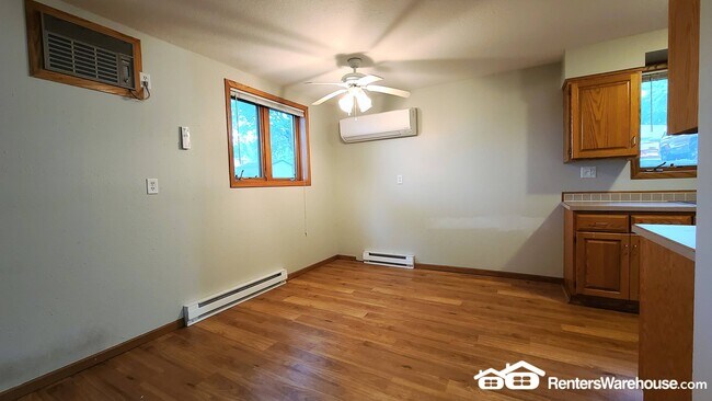 Foto del edificio - 309 N Park St