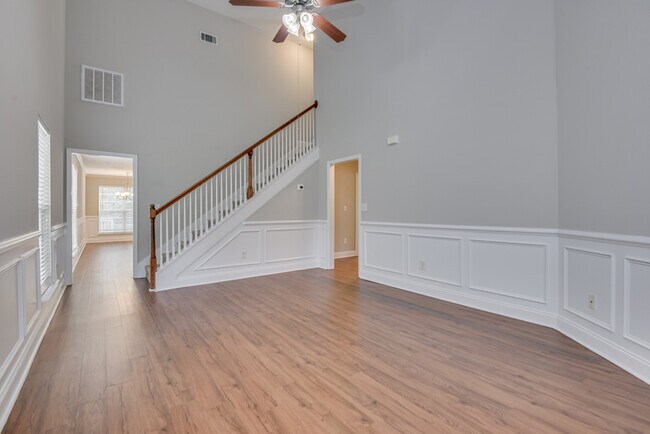 Foto del edificio - 2037 Dundee Way