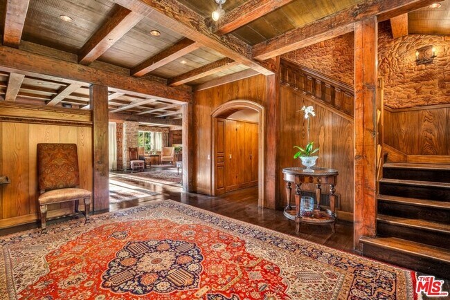 Foto del edificio - 829 Whittier Dr