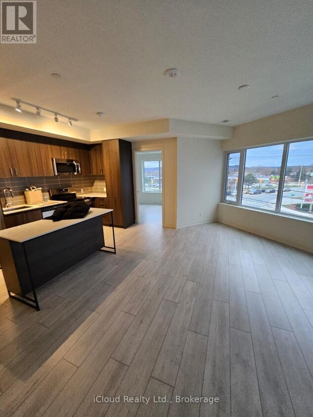 Primary Photo - 8020 Derry Rd