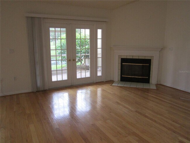 Building Photo - 617 Segovia Ct NE