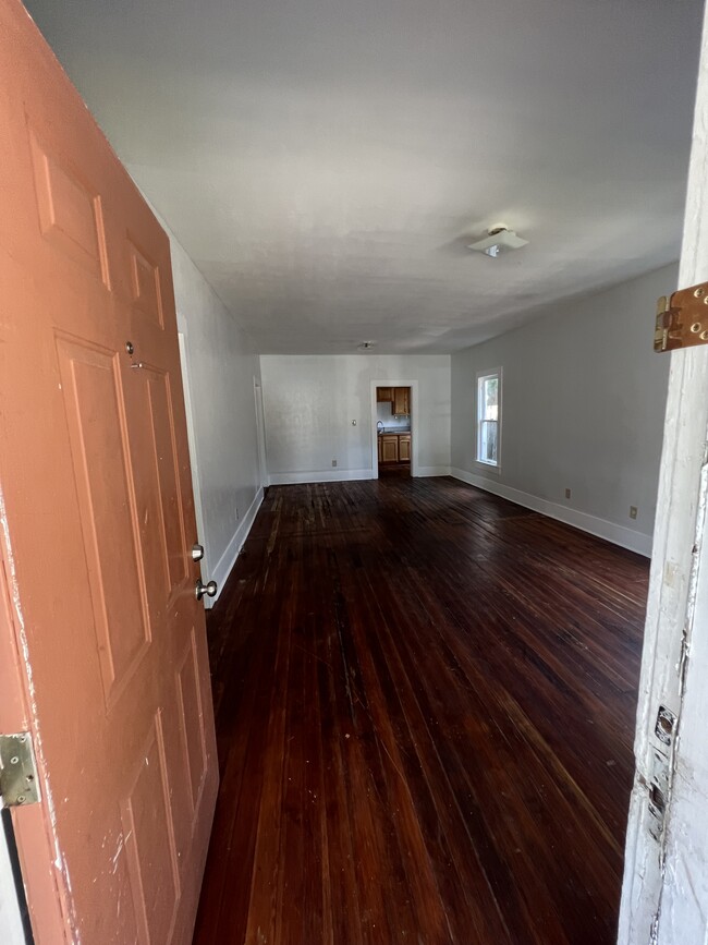 Front Entrance toward Kitchen - 1918 Grainger St