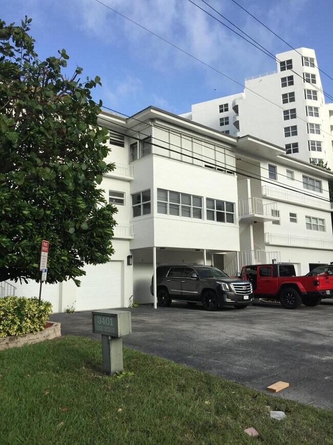 Foto del edificio - 3401 S Ocean Blvd