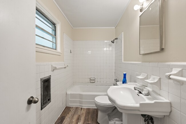 Foto del edificio - 5808 Fountain Rd