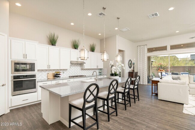 Building Photo - 7463 E Casitas Del Rio Dr