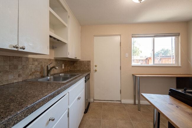 Kitchen - 1959 Oswego St