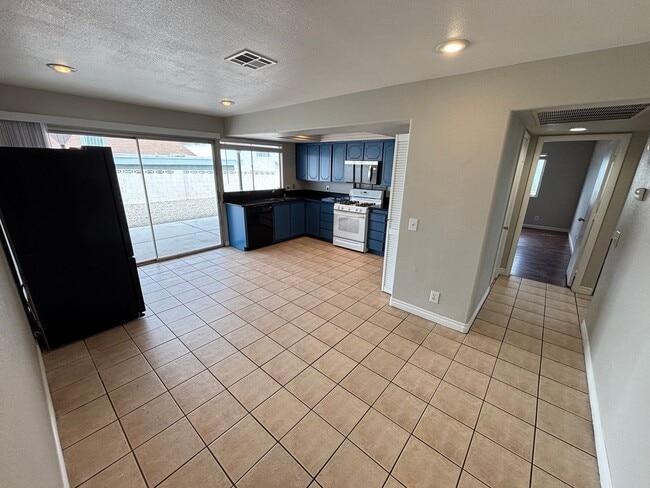 Foto del edificio - Beautiful 3Bed/2Bath Home located in South...