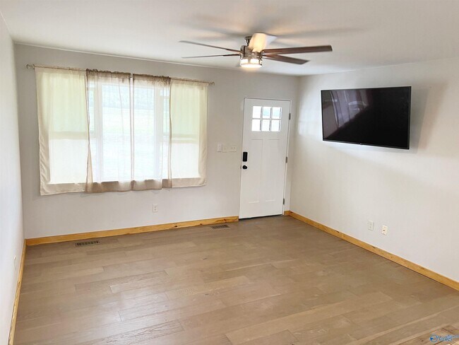 Foto del edificio - 3842 Maysville Rd NE