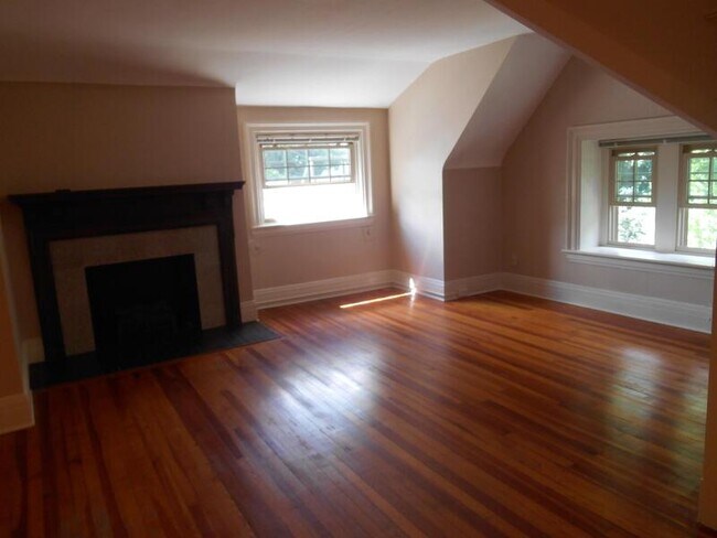 Building Photo - 50 Getzville Rd