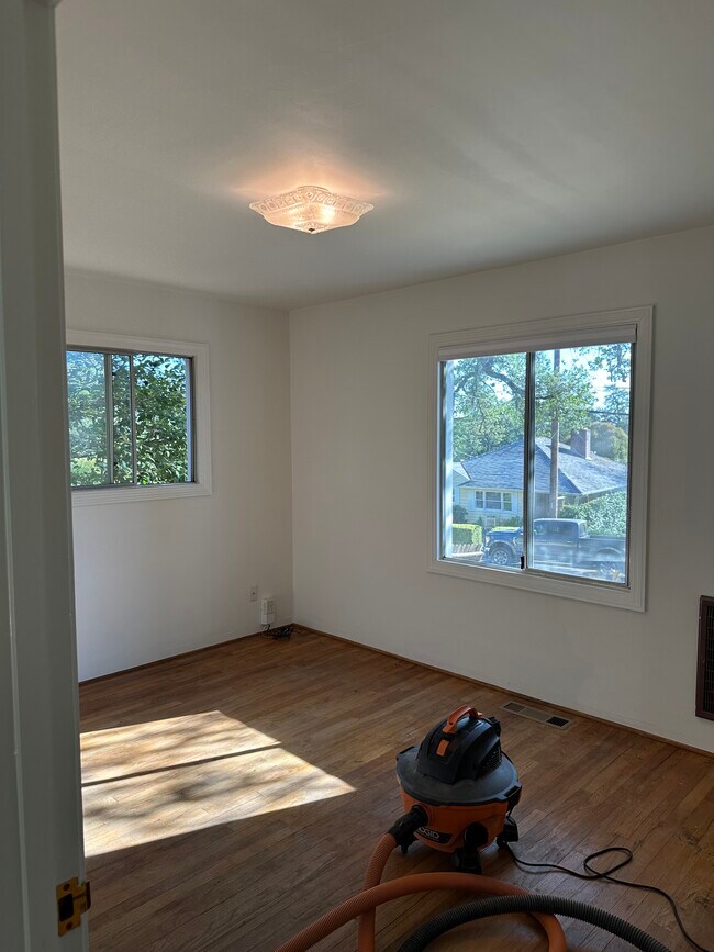 Building Photo - 205 Marvin Way