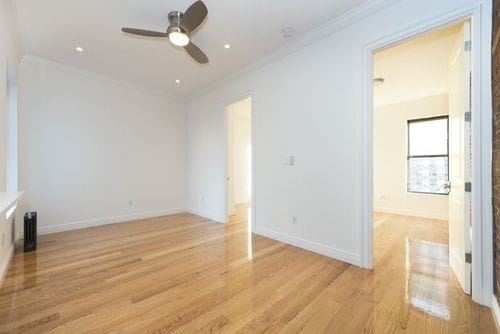 Building Photo - 115 W 104th St