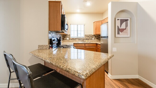 Building Photo - 9259 E Raintree Dr
