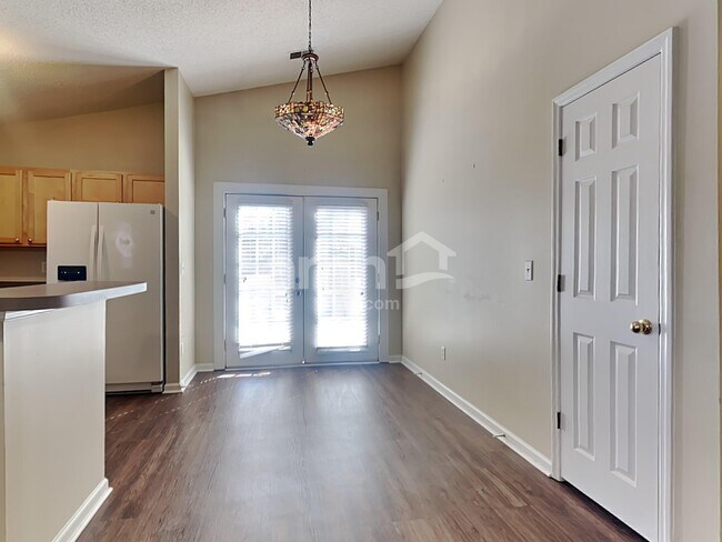 Foto del edificio - 103 Bill Park Dr