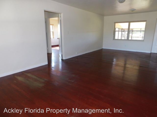 Building Photo - 1312 Simmons Rd