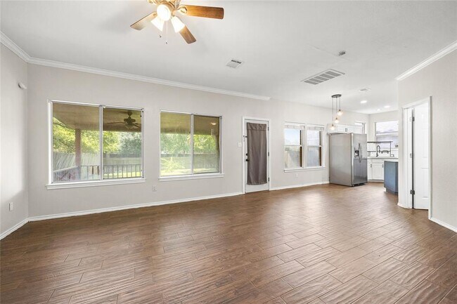 Building Photo - 13217 Rochester Ln