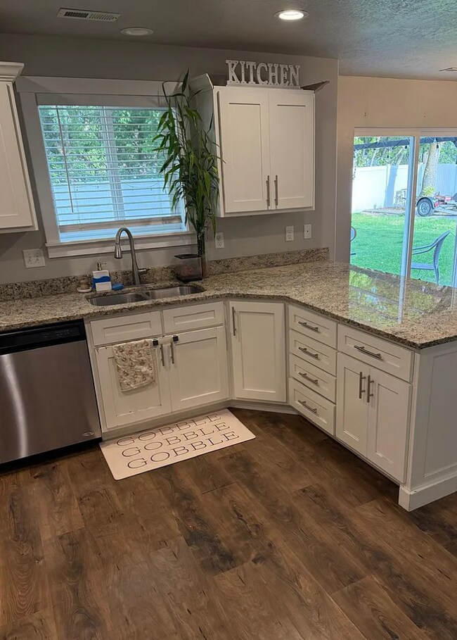 Foto del edificio - 12 N 450 W