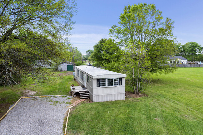 Building Photo - 101 Collingswood Dr