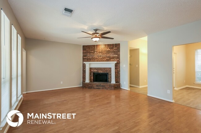 Building Photo - 6813 Battle Creek Dr