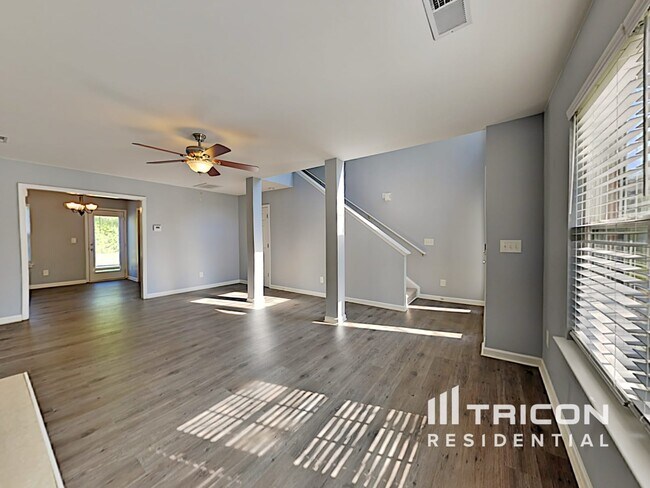Foto del edificio - 1429 Rheo Ct NW