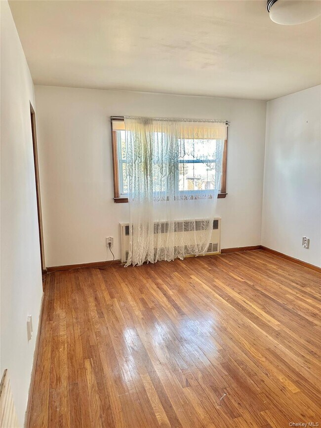 Foto del edificio - 110 Evergreen Ave