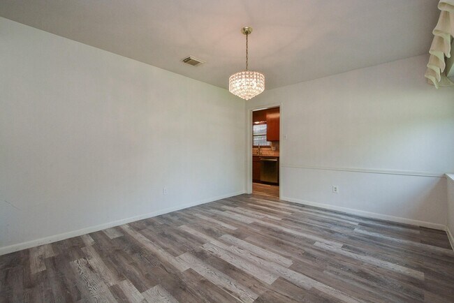 Building Photo - 11915 N Hanworth Dr