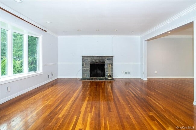 Foto del edificio - 14 Dimsdale Dr