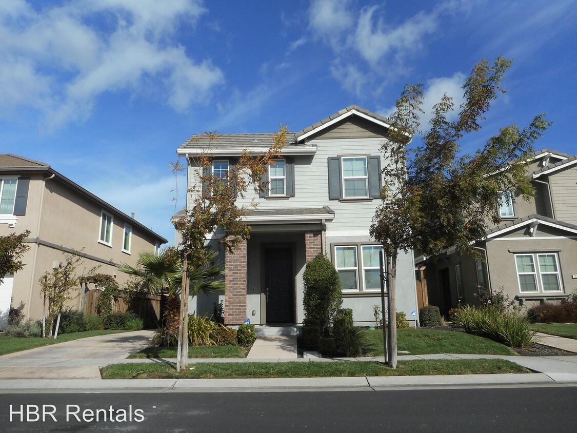 Primary Photo - 363 W Cupertino Ave