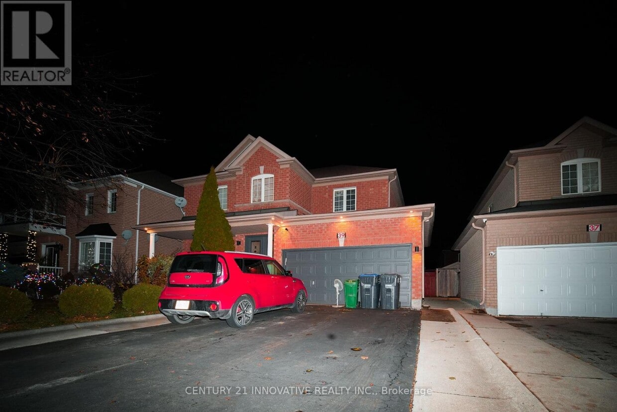 Primary Photo - 39 Sugarcane Ave