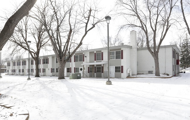 Building Photo - Wedgewood Condominiums