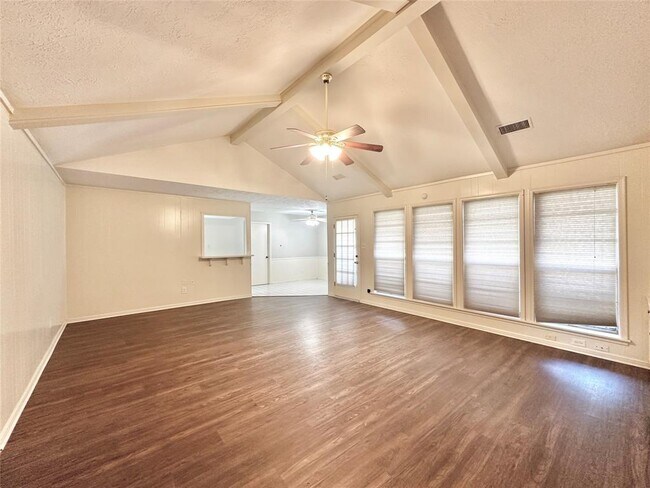 Foto del edificio - 14130 Prestonwood Forest Dr
