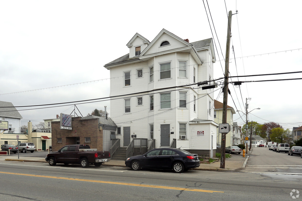 Primary Photo - 619 Central Ave
