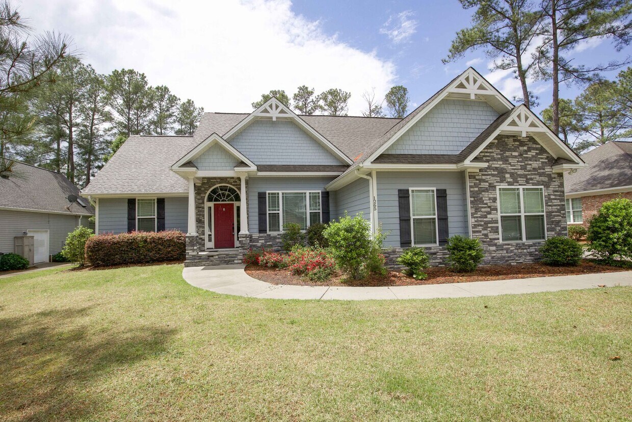 Foto principal - Woodlake Home