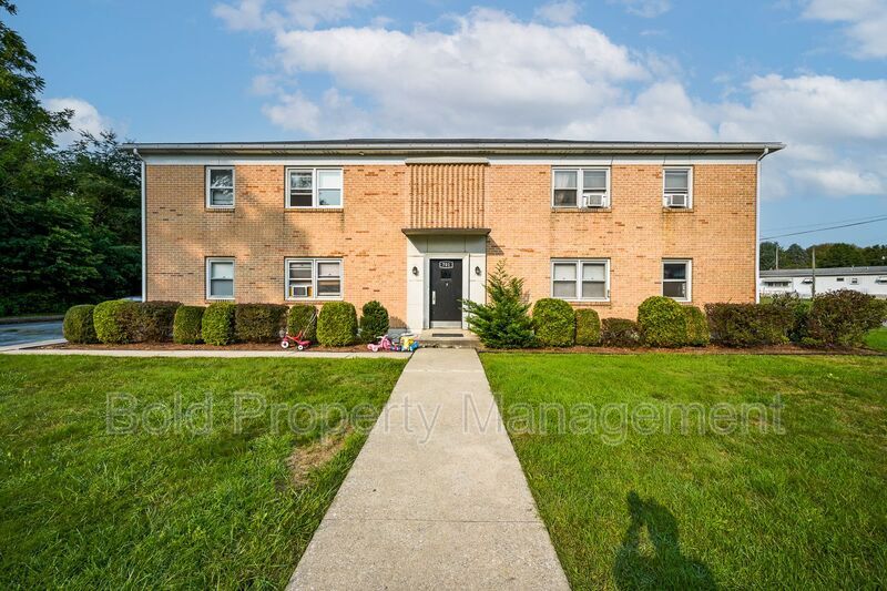 701 S 4th St Unit 4, Lebanon, PA 17042 Condo for Rent in Lebanon, PA