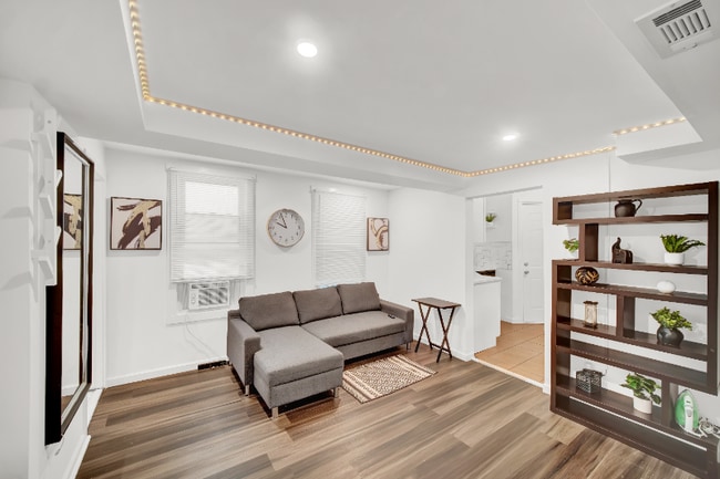 Photo - 1721 N Kimball Ave Apartment