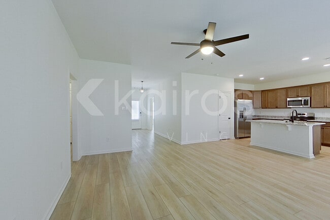 Foto del edificio - 107 Hendrix Rd